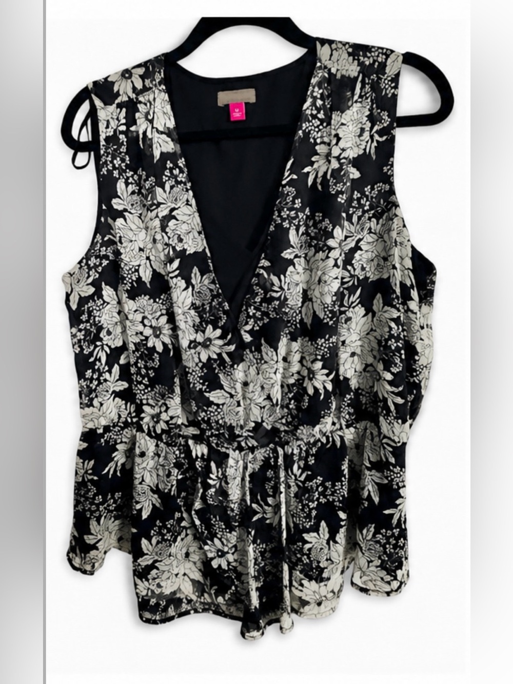 Vince Camuto Black Ivory Floral Sleeveless Blouse Top 1X